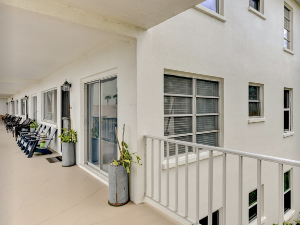 Longboat Key Walk to Beach Two Bedroom Vacation Condo